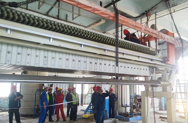 吉(ji)林石化(hua)闆(ban)框壓濾(lv)機(ji)