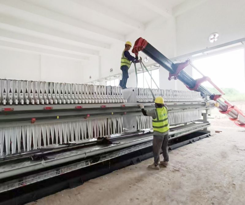 四川自(zi)貢(gong)市(shi)1.5萬(wan)噸半(ban)地下(xia)市(shi)政(zheng)汚水處理(li)廠EPC總包項(xiang)目