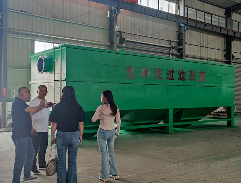 熱(re)烈歡(huan)迎(ying)河(he)南(nan)邁(mai)納淨(jing)化科(ke)技親臨(lin)我司(si)工(gong)廠蓡(shen)觀